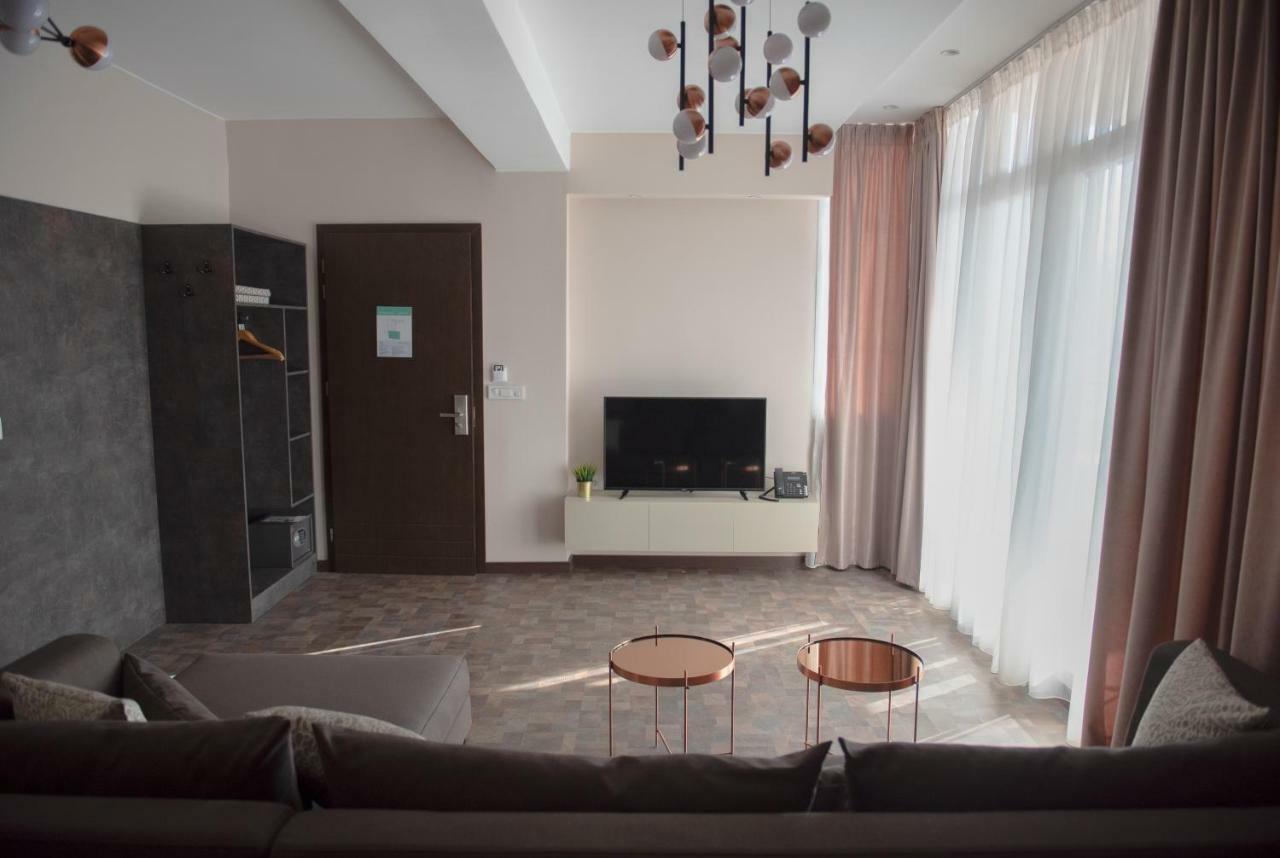Hotel Premium 斯科普里 外观 照片