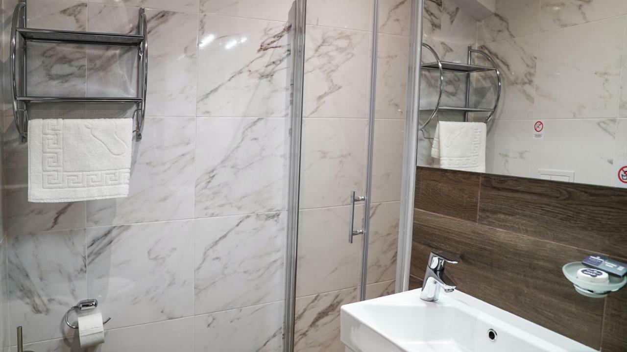 Hotel Premium 斯科普里 外观 照片